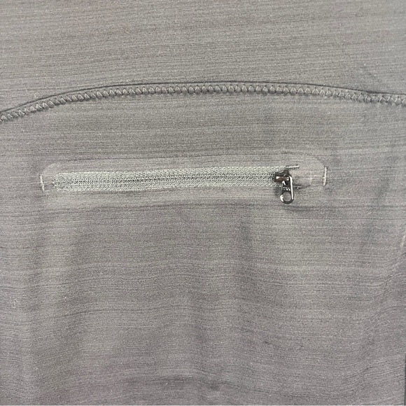 ATHLETA WOMENS CYCLIST TOP. ¼ Zip. Back zip pocket. Sleeveless. Size Large. - Picture 3 of 9